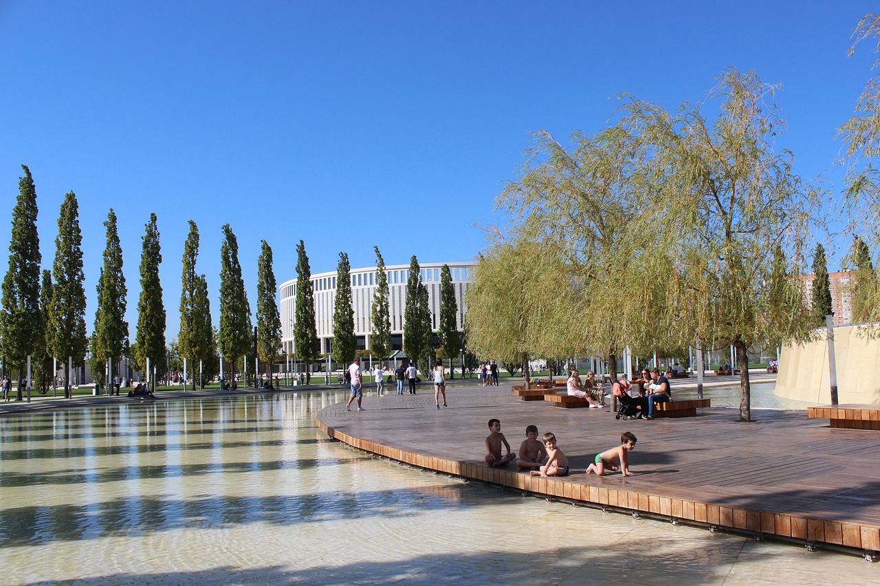 更是对中国 更是对中国